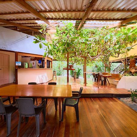Cabinas Montesol Puerto Viejo de Talamanca المظهر الخارجي الصورة