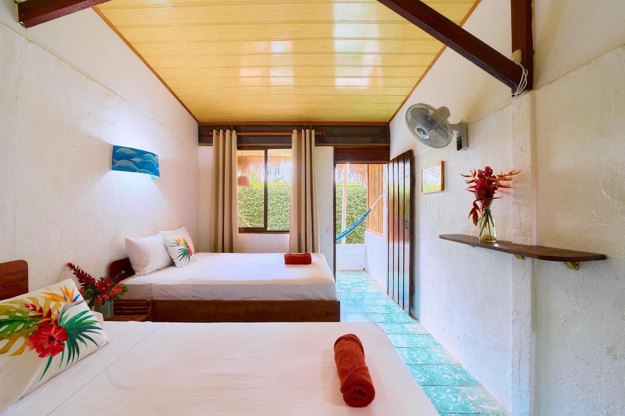 Cabinas Montesol Puerto Viejo de Talamanca المظهر الخارجي الصورة