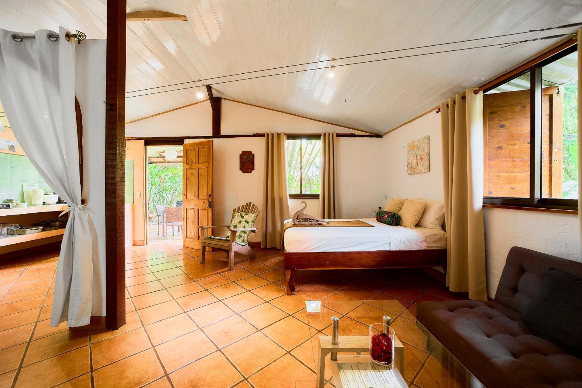 Cabinas Montesol Puerto Viejo de Talamanca المظهر الخارجي الصورة