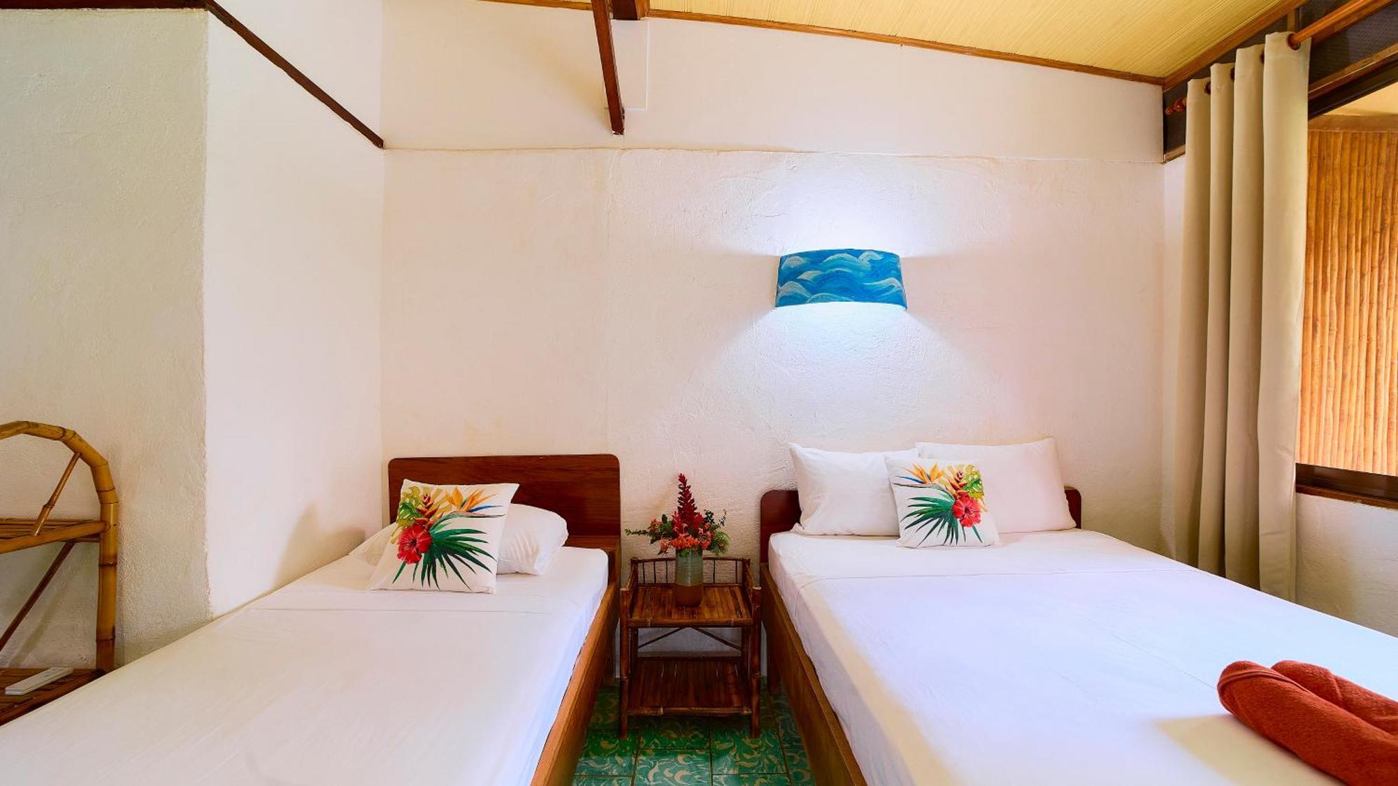 Cabinas Montesol Puerto Viejo de Talamanca المظهر الخارجي الصورة