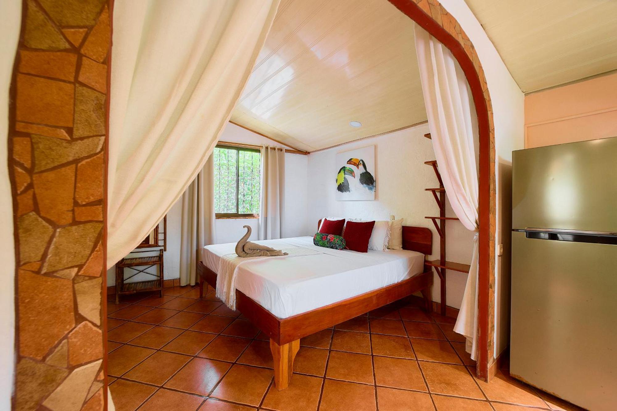 Cabinas Montesol Puerto Viejo de Talamanca المظهر الخارجي الصورة