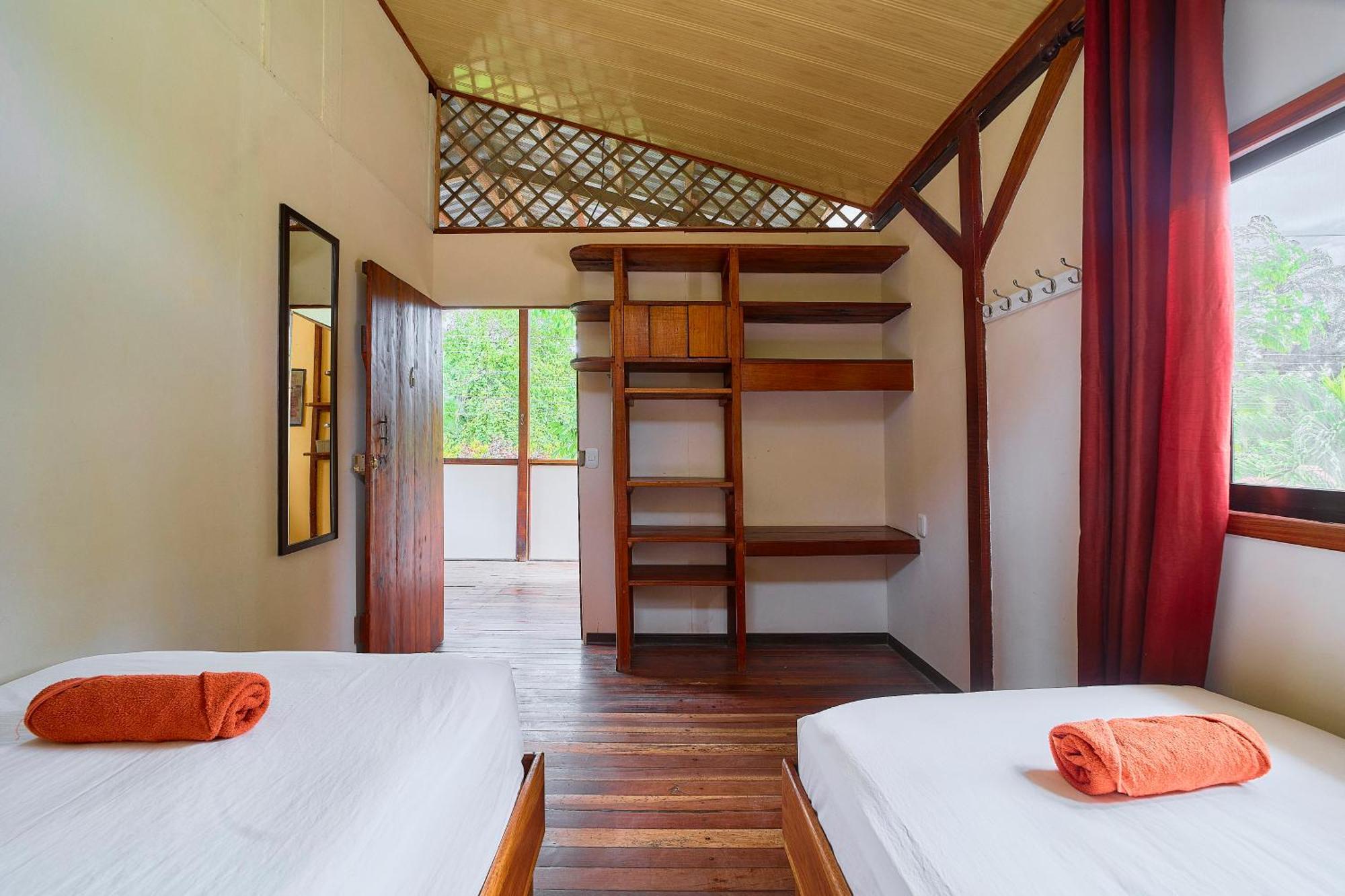 Cabinas Montesol Puerto Viejo de Talamanca المظهر الخارجي الصورة