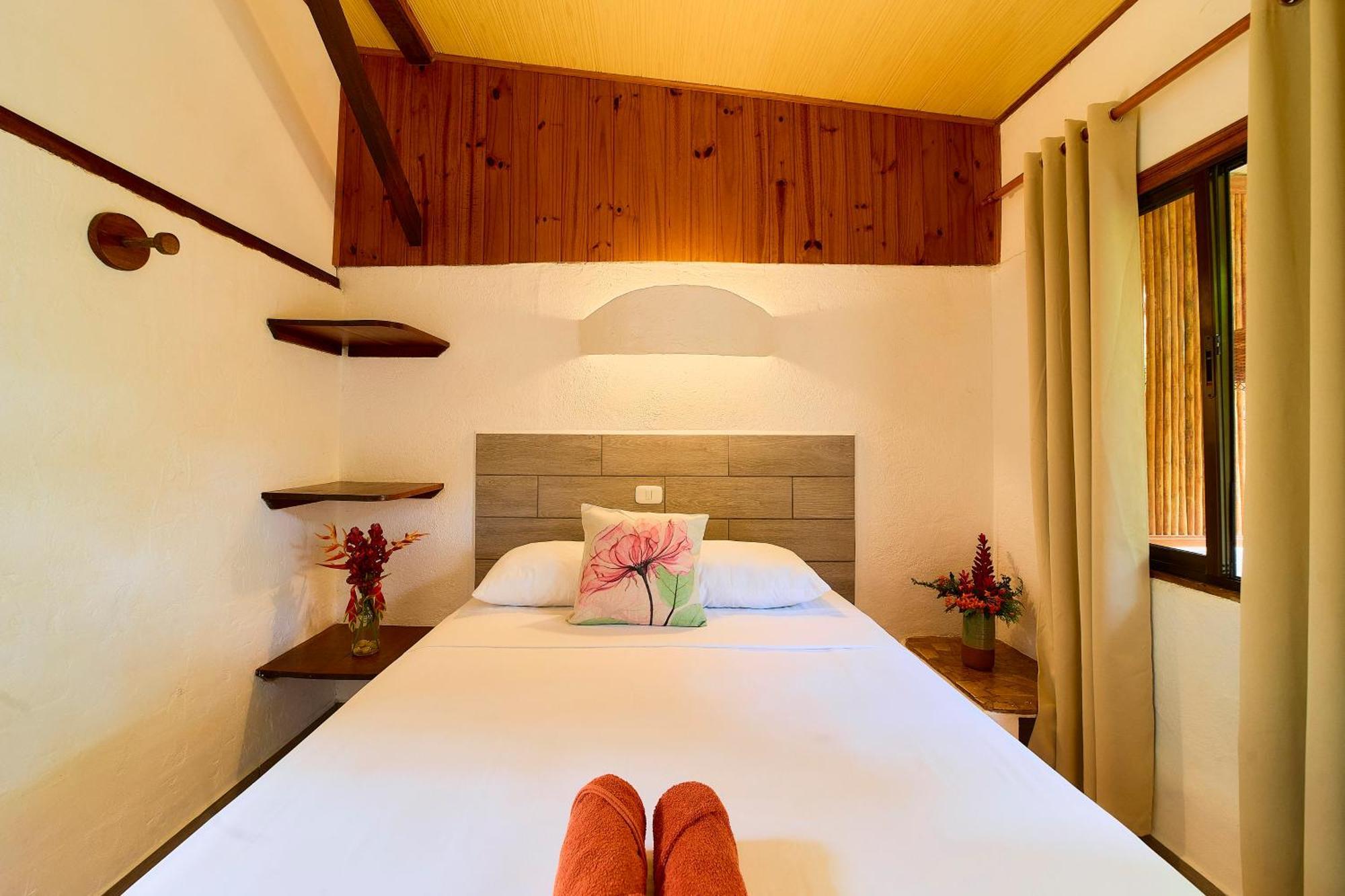 Cabinas Montesol Puerto Viejo de Talamanca المظهر الخارجي الصورة