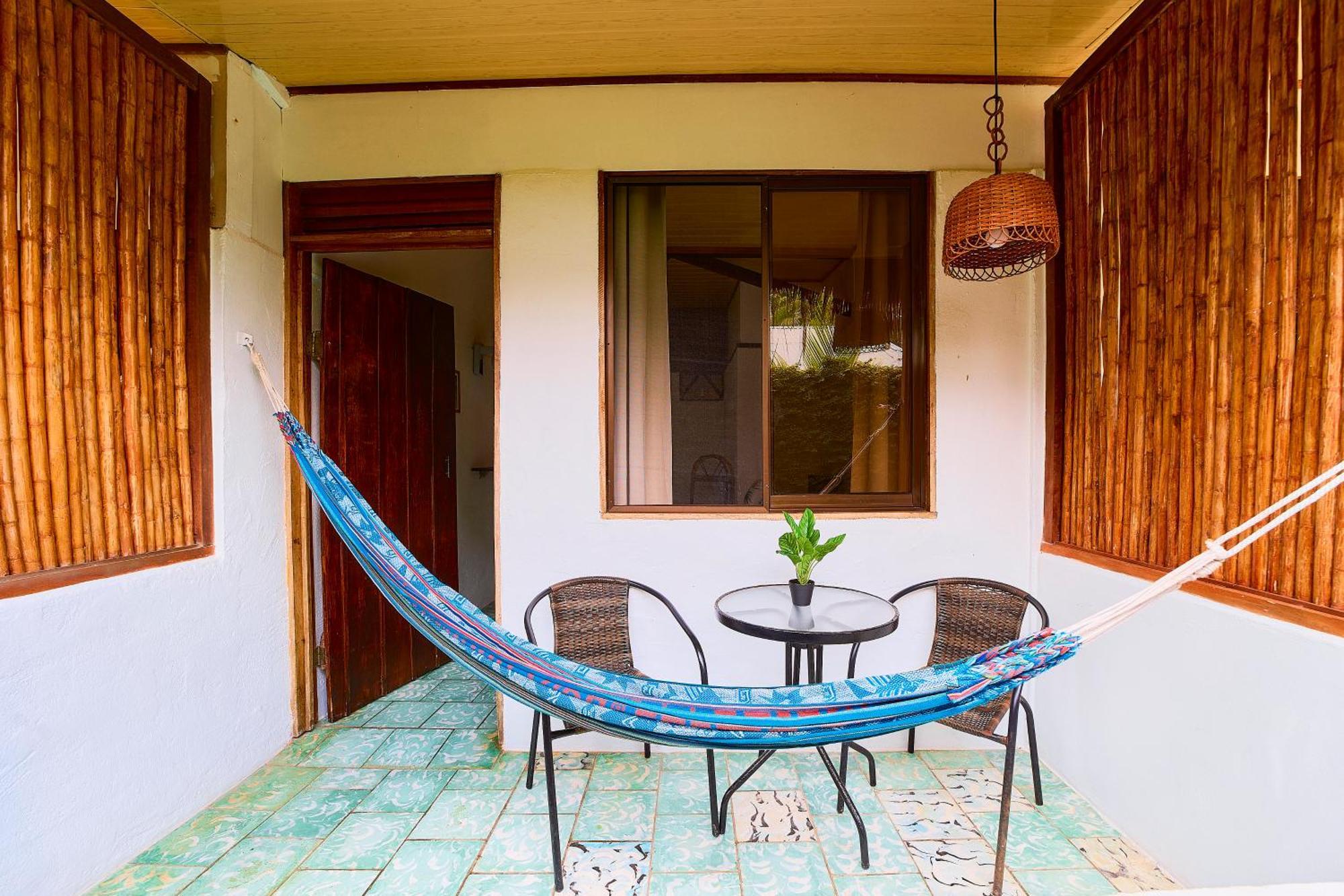 Cabinas Montesol Puerto Viejo de Talamanca المظهر الخارجي الصورة